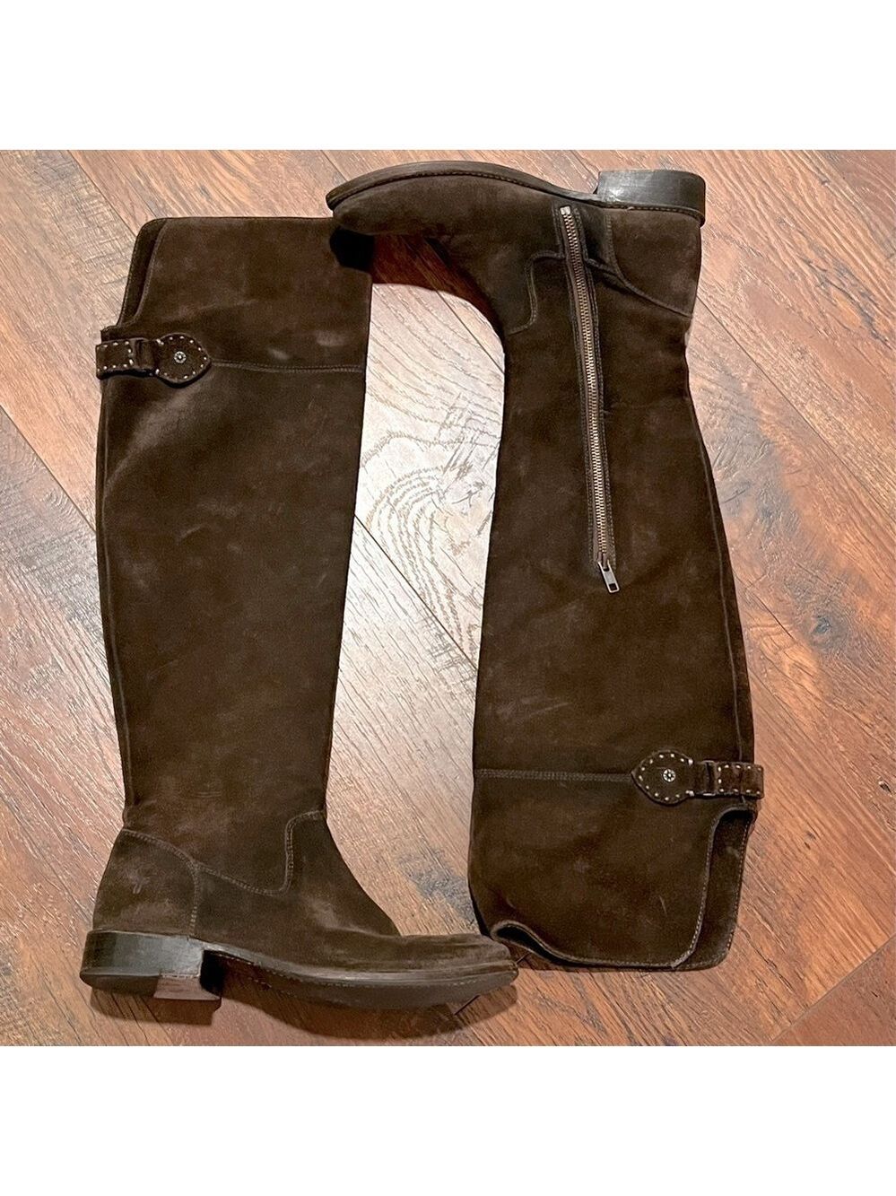 FRYE SHIRLEY knee high suede boots. 8.5 B